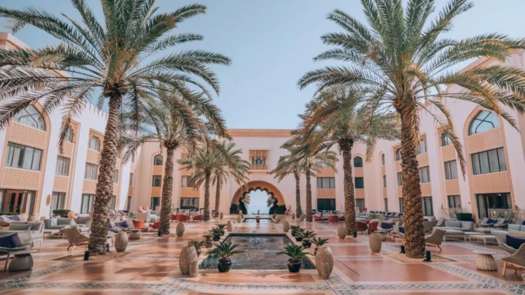 Al Husn Hotel