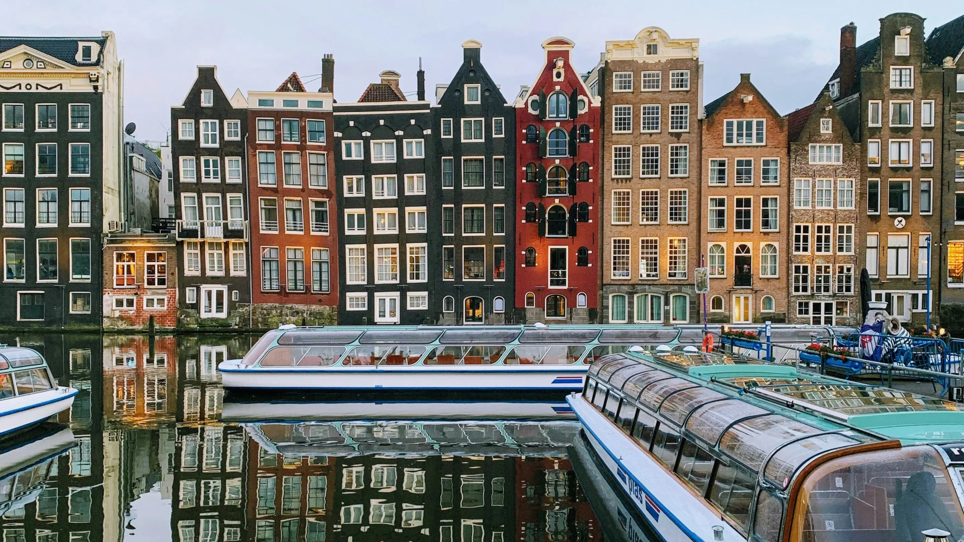 Beyond the Canals-gallery1