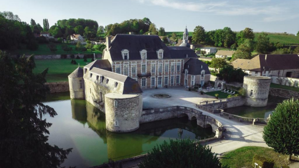 Le Château d'Etoges 